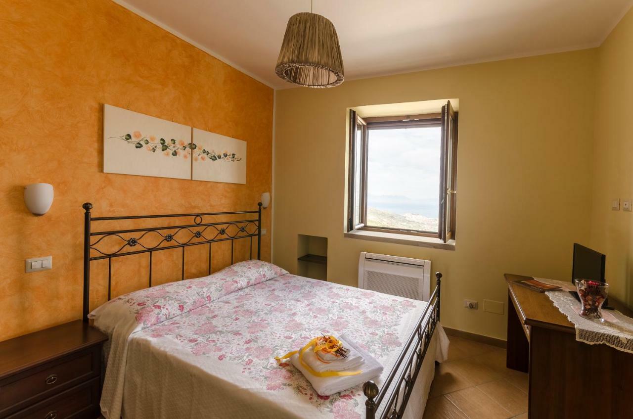 Al Casale Dei Nonni Bed and Breakfast Laureana Cilento Buitenkant foto